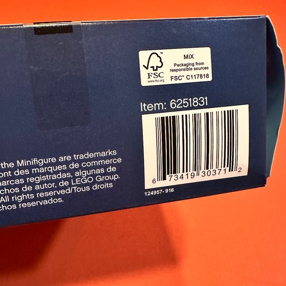 Lego City Advent Calendar 60235 - Picture 9 of 15